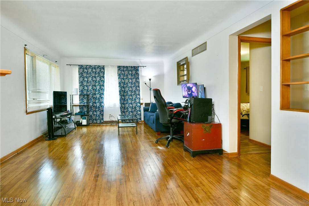 Niles, OH 44446,138 Mill Creek RD