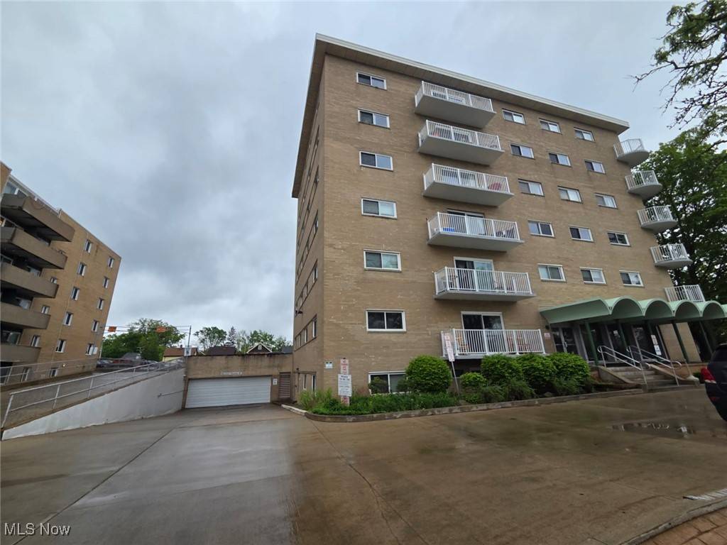 Cleveland, OH 44107,14567 Madison AVE #414