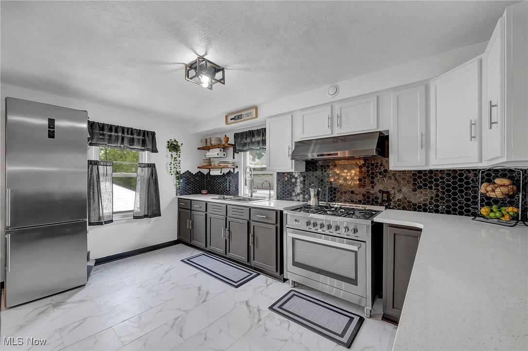 Garfield Heights, OH 44125,9309 Garfield BLVD