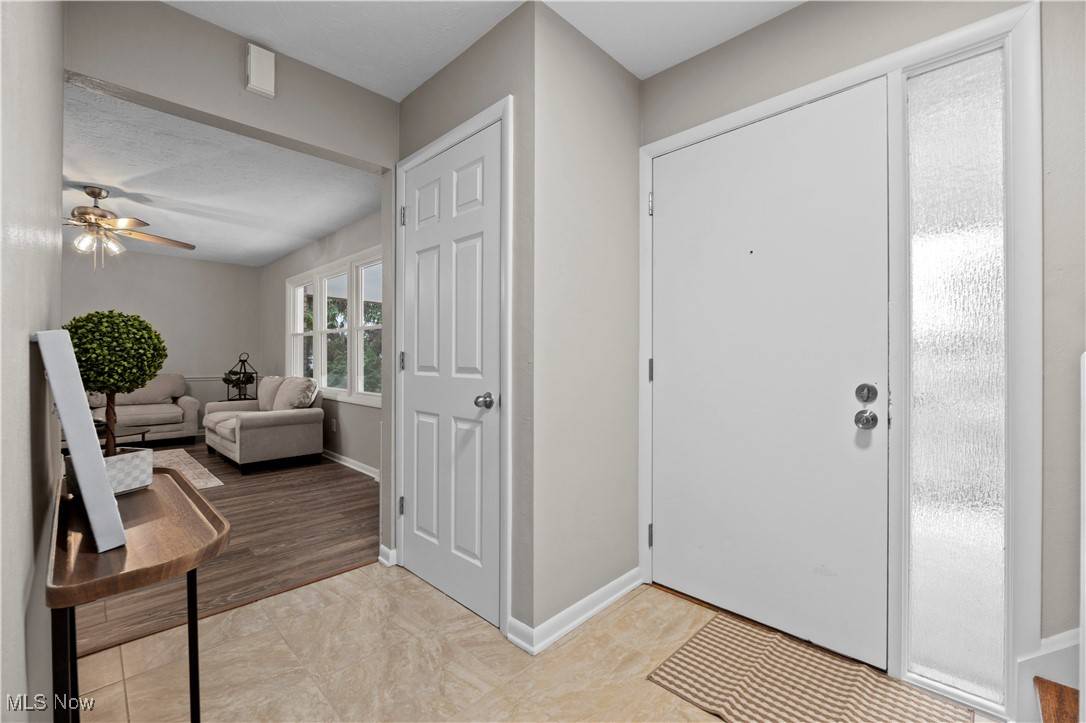 Lorain, OH 44053,1704 Emerald DR