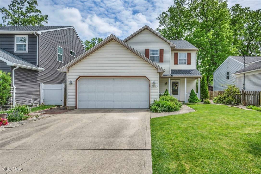 North Ridgeville, OH 44039,5921 Eastview AVE