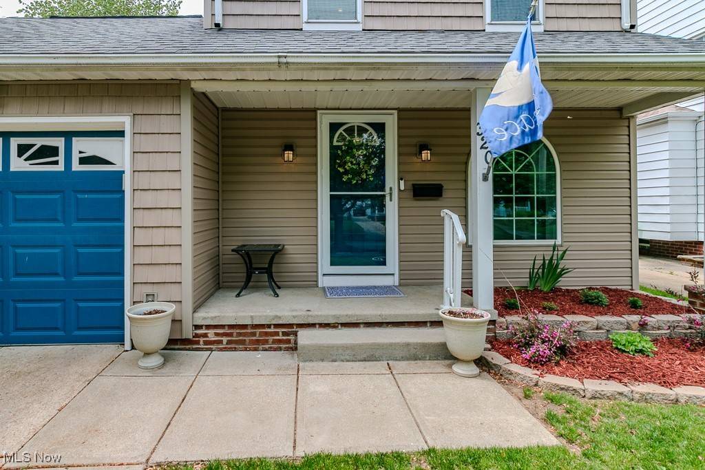 Euclid, OH 44123,320 E 210th ST