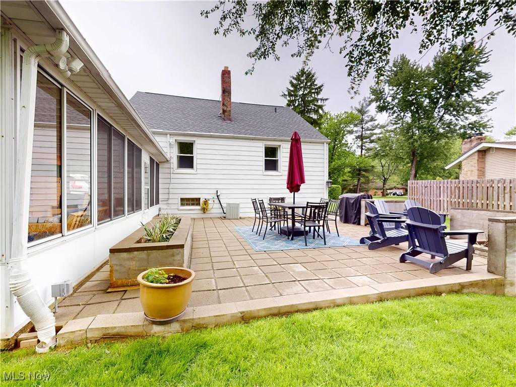 Bedford, OH 44146,695 Archer RD