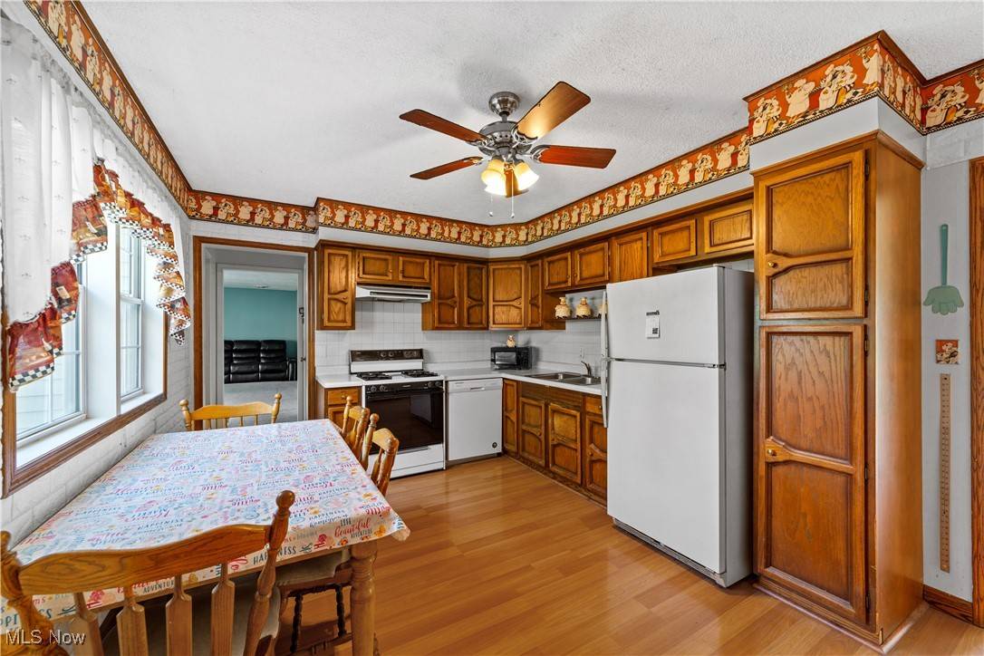 Broadview Heights, OH 44147,2376 W Wallings RD