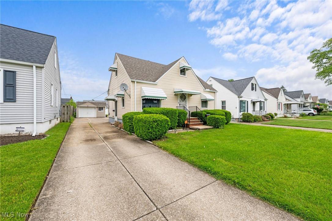 Garfield Heights, OH 44125,12501 York BLVD