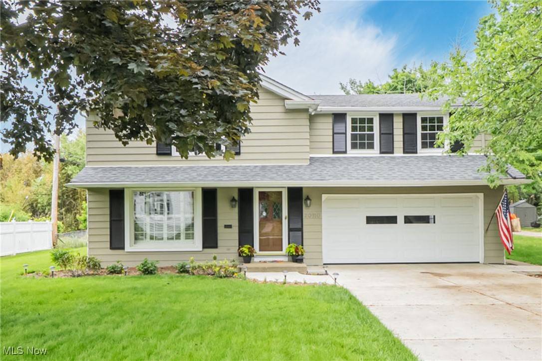 Rocky River, OH 44116,20110 Carolyn AVE