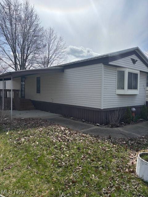 Elyria, OH 44035,214 Hickory CIR