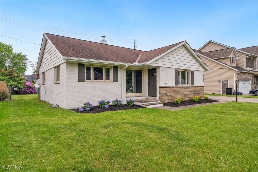 Rocky River, OH 44116,19855 Parklane DR