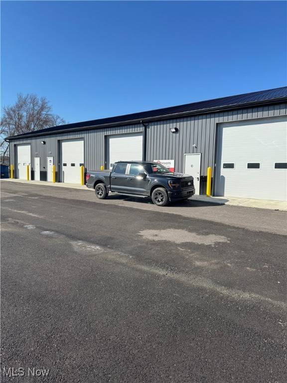 Norton, OH 44203,2476 Heritage