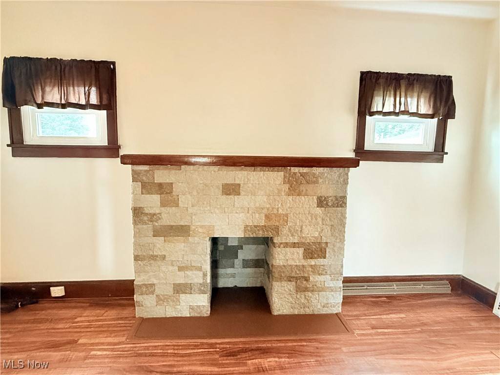 Steubenville, OH 43952,509 Dresden AVE