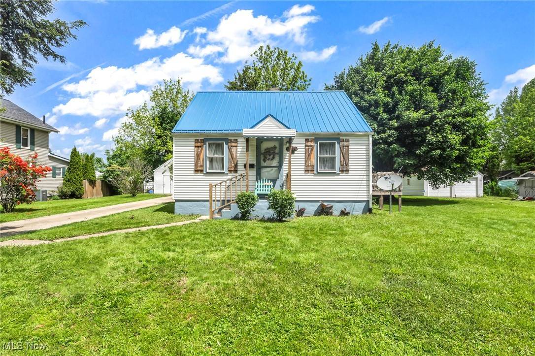 Canton, OH 44705,2219 20th ST NE
