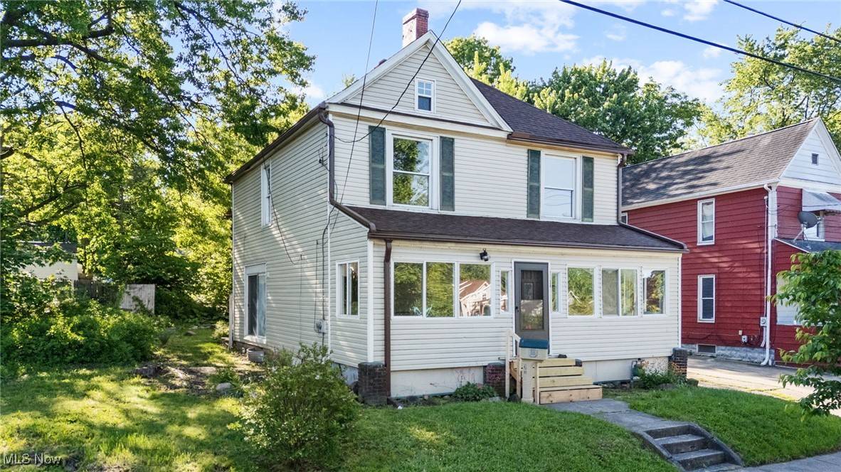 Akron, OH 44305,361 Para AVE