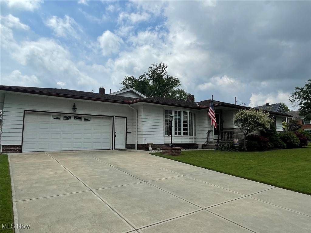 Cleveland, OH 44109,4621 Hilland RD
