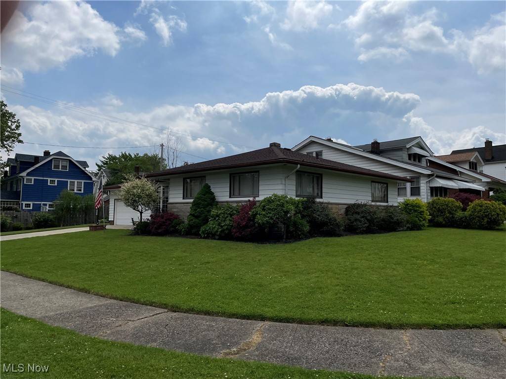 Cleveland, OH 44109,4621 Hilland RD