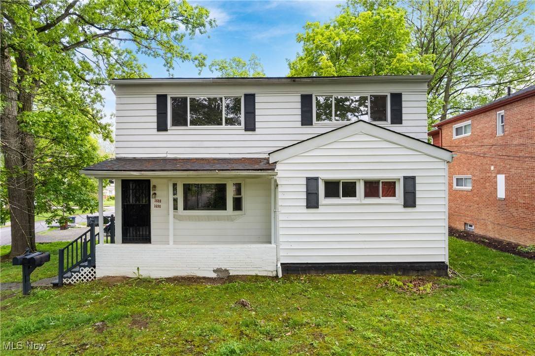 Akron, OH 44313,1688-1690 Tanglewood DR