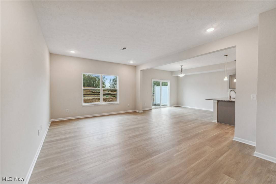 Green, OH 44685,1205 Elowen WAY