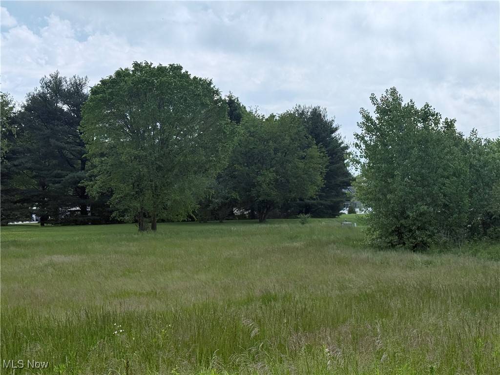 Uniontown, OH 44685,10588 Cleveland AVE NW
