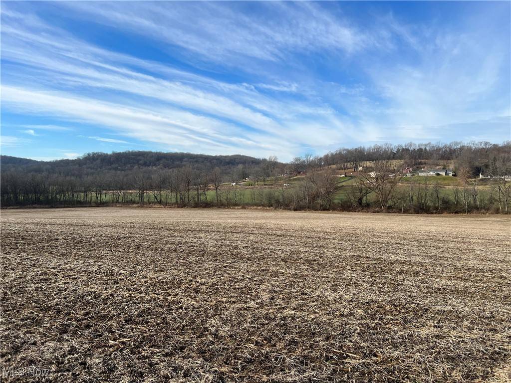Strasburg, OH 44680,Central RD NW