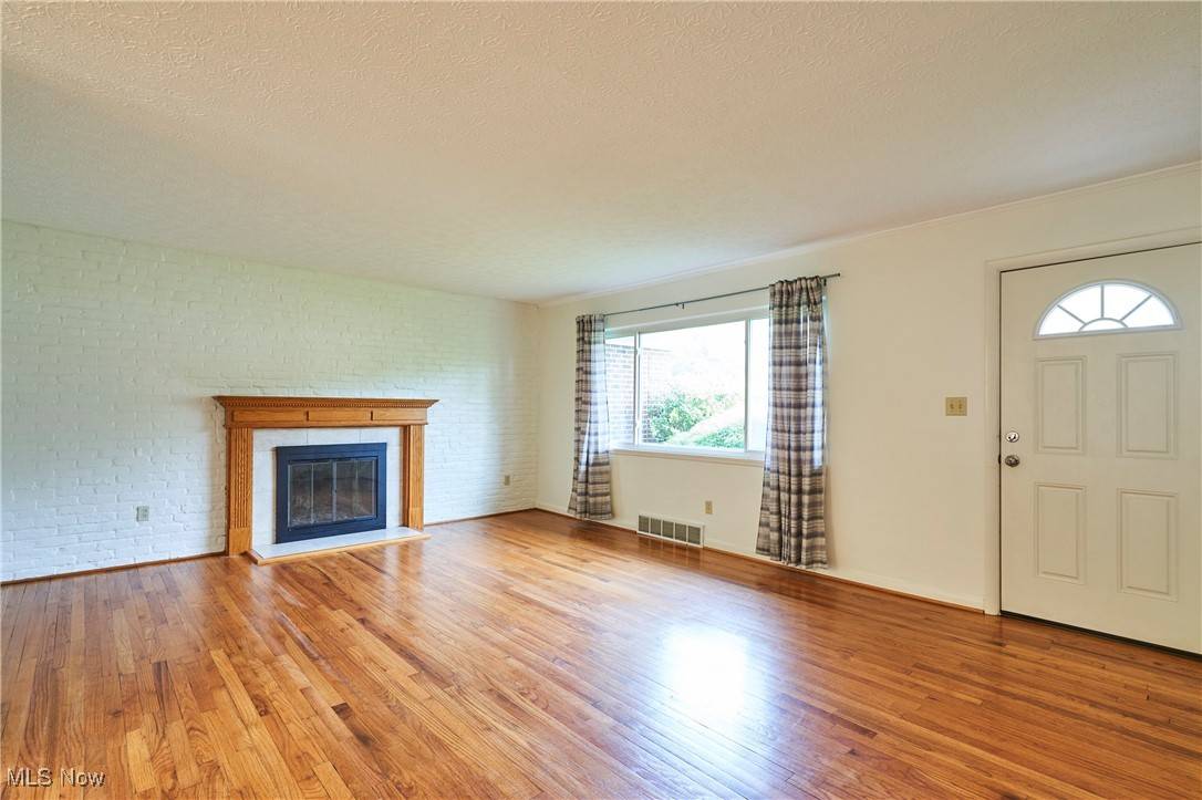Fairlawn, OH 44333,206 Benson RD
