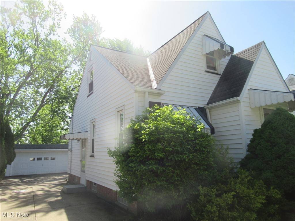Mayfield Heights, OH 44124,1397 Sunset RD