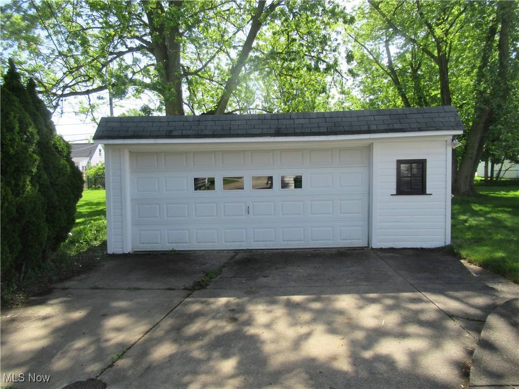 Mayfield Heights, OH 44124,1397 Sunset RD