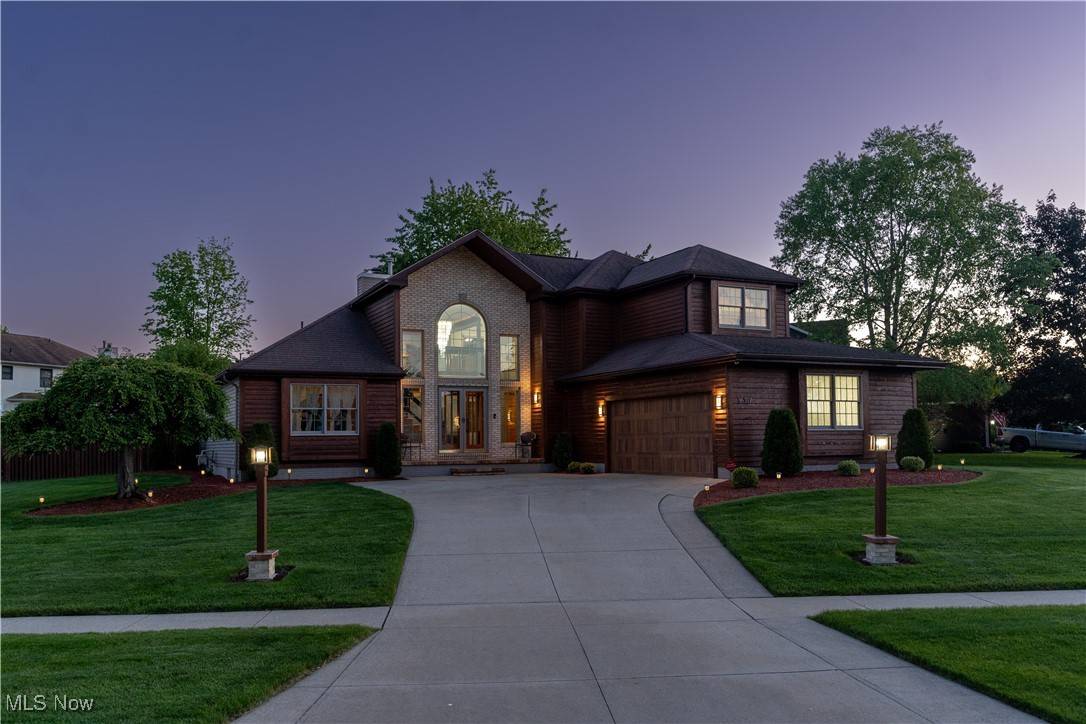 Strongsville, OH 44136,16317 Acacia DR