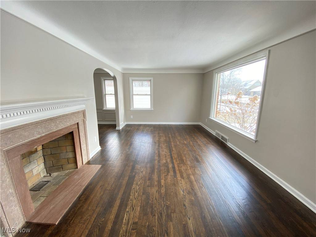 University Heights, OH 44118,4485 Baintree RD