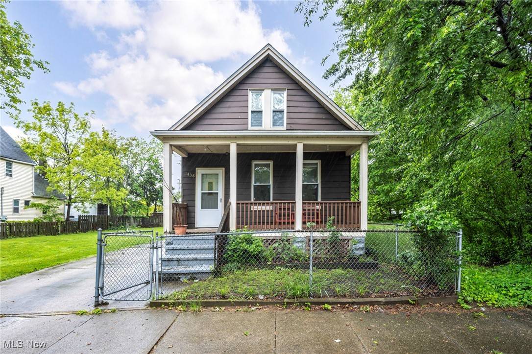 Cleveland, OH 44103,1438 E 52nd ST
