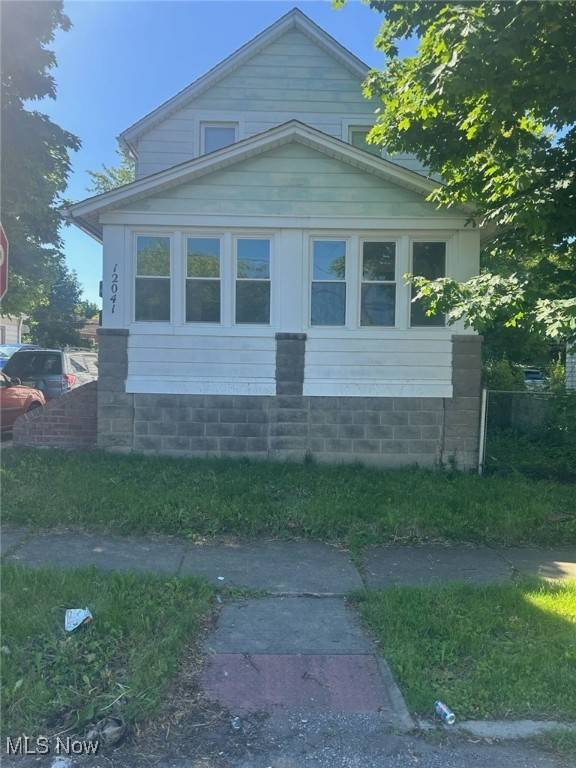 Cleveland, OH 44111,12041 Belden AVE