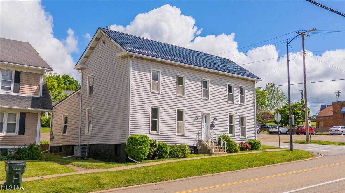 St. Clairsville, OH 43950,207 W Main ST