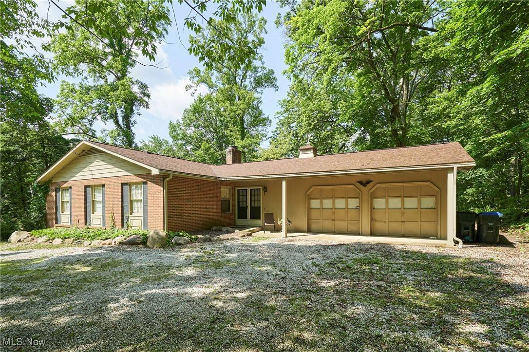 Cuyahoga Falls, OH 44223,3050 State RD