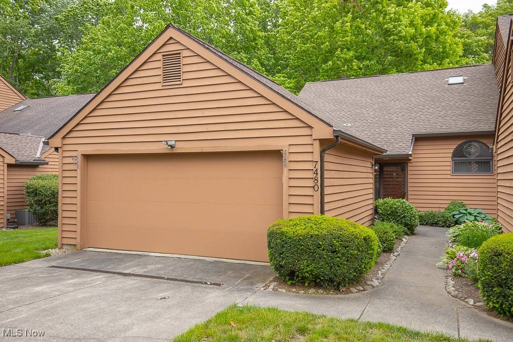 Sagamore Hills, OH 44067,7480 Millrace LN