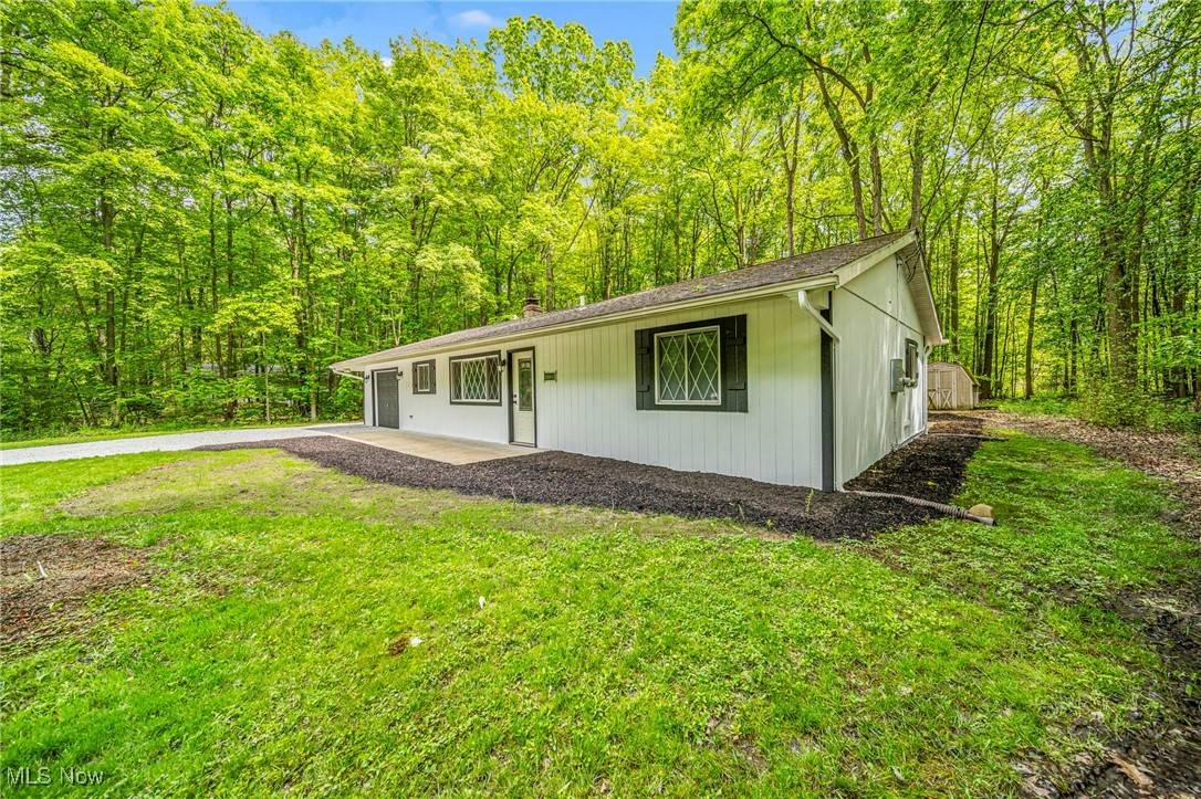 Roaming Shores, OH 44084,2086 S Park LN