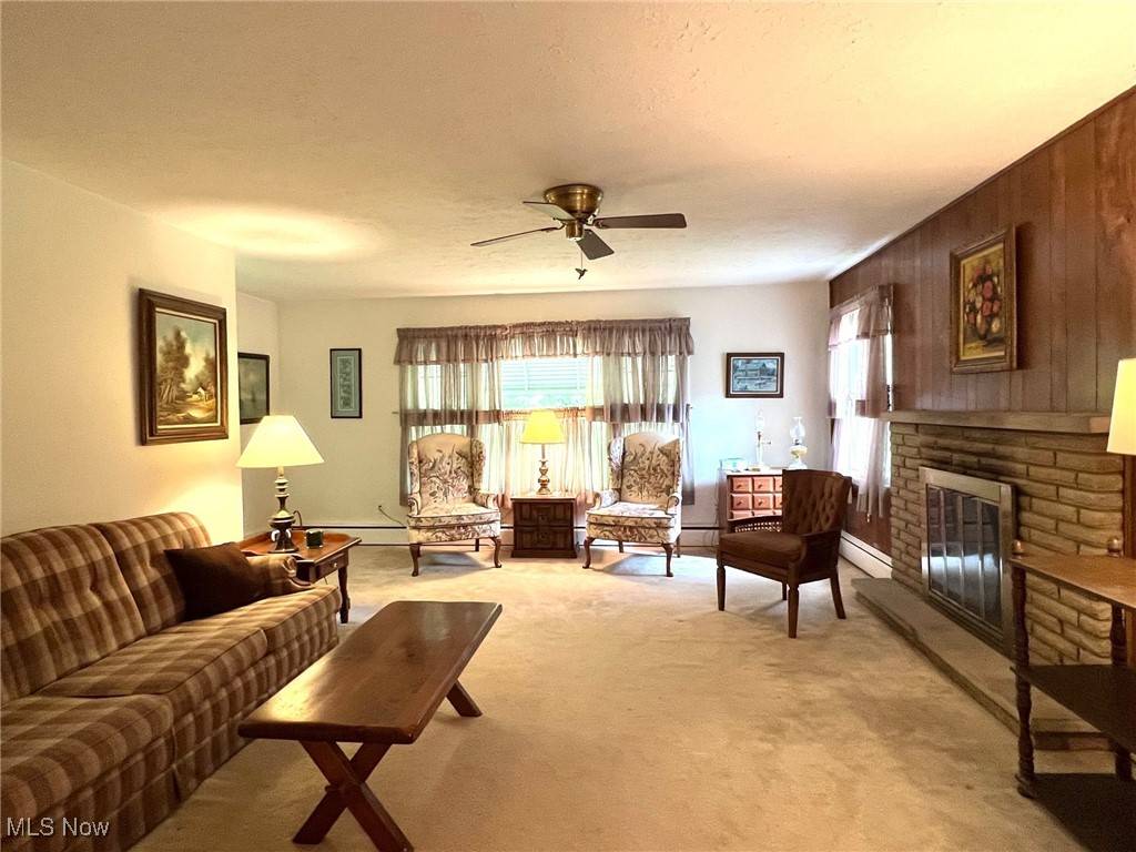 Chardon, OH 44024,11493 Orchard RD