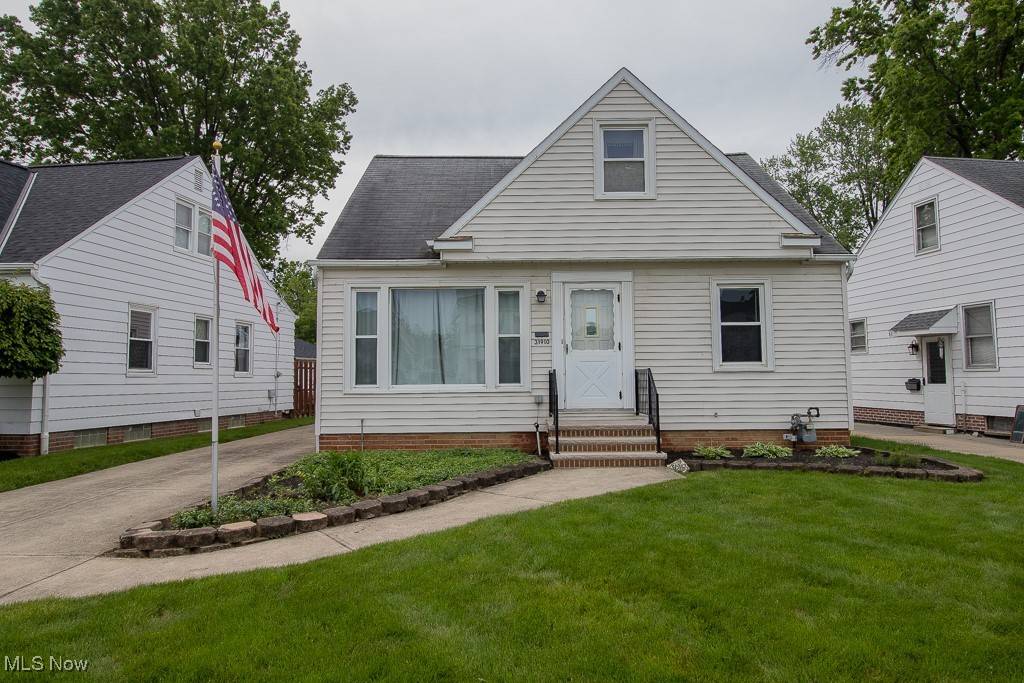 Willowick, OH 44095,31910 Pendley RD