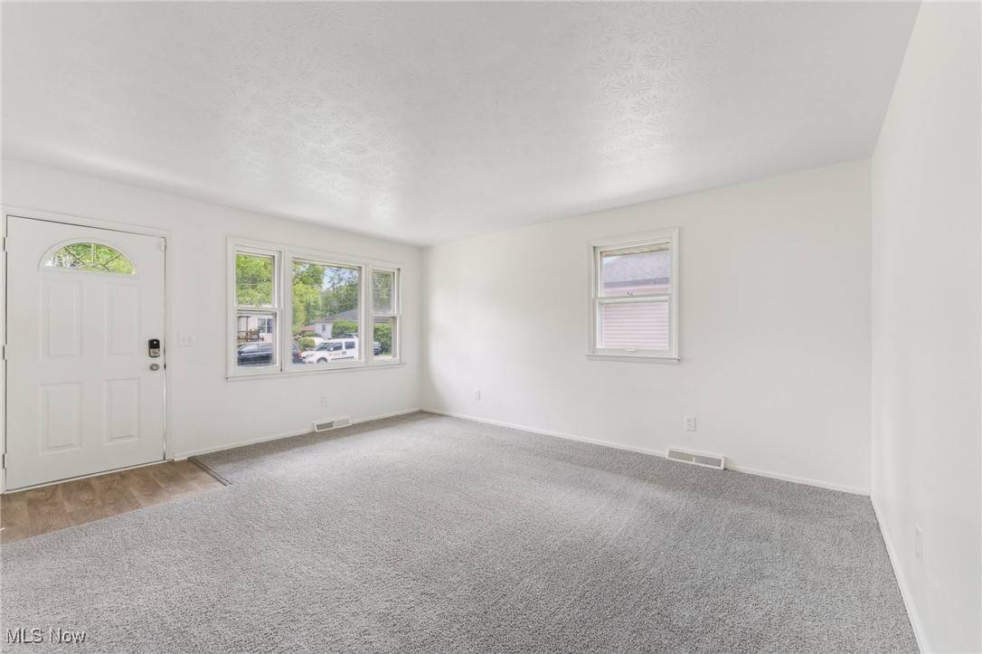 Elyria, OH 44035,546 Wesley AVE