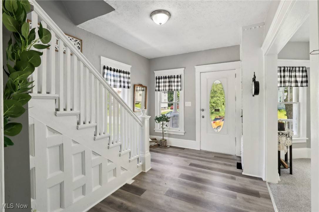 Ashtabula, OH 44004,932 W 43rd ST