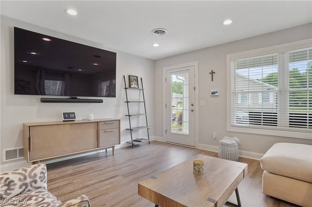 Austintown, OH 44515,603 S Raccoon RD #13