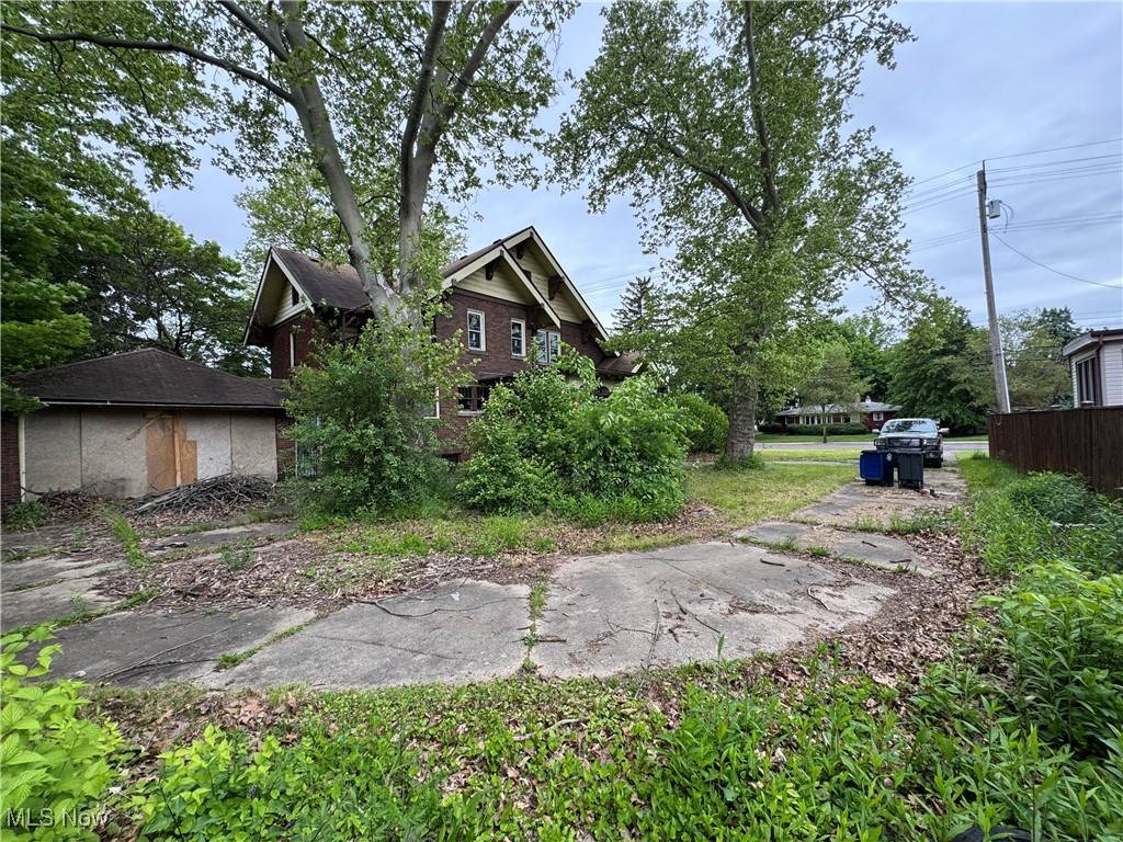 Akron, OH 44320,999 Copley RD