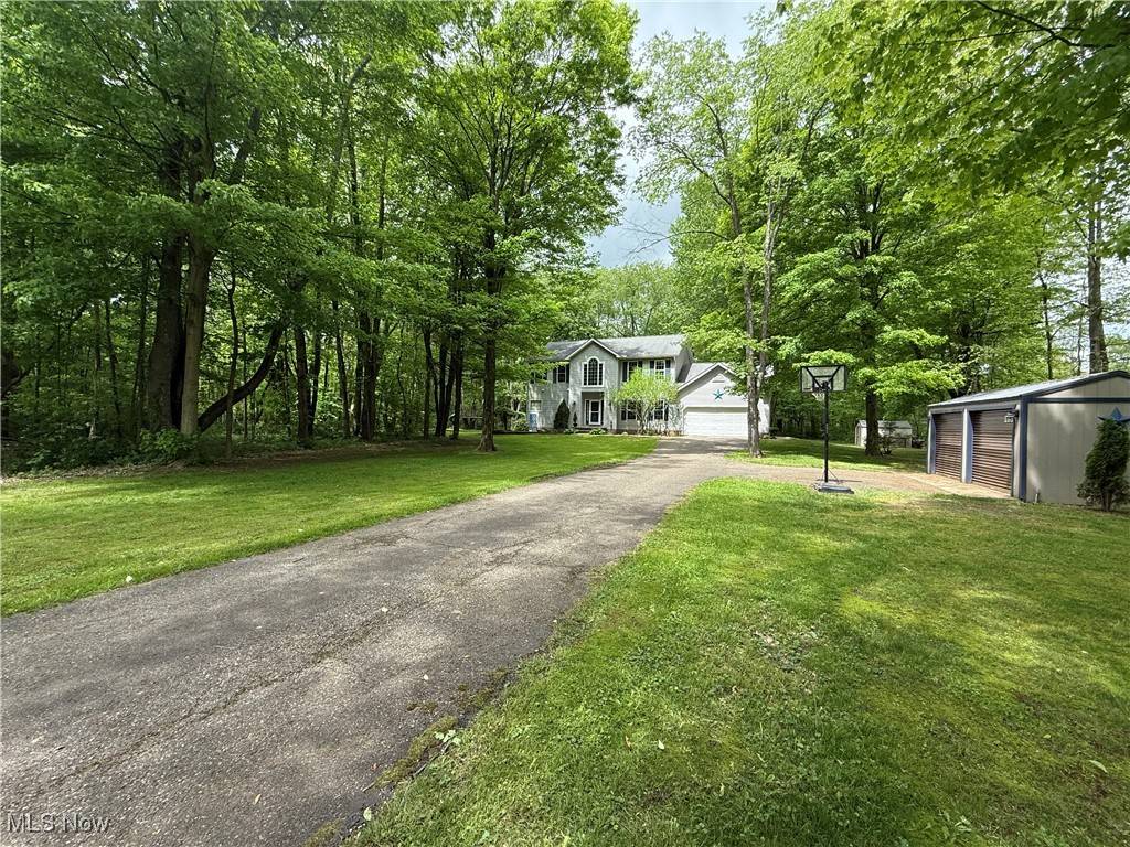 Leavittsburg, OH 44430,647 Benedict Leavittsburg RD