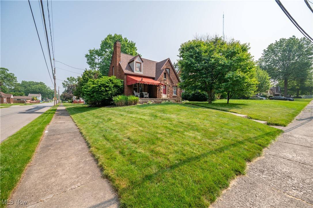 Youngstown, OH 44512,204 Berkshire AVE