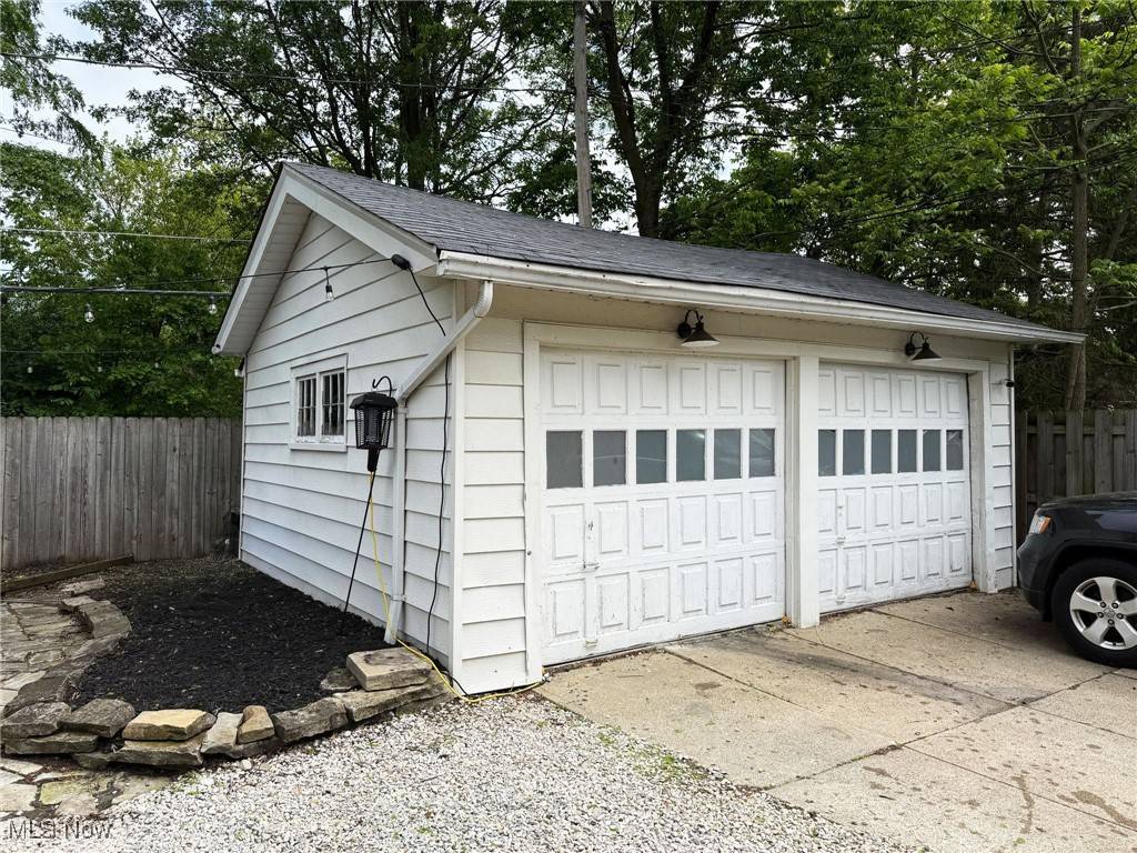 Lakewood, OH 44107,17420 Norton AVE