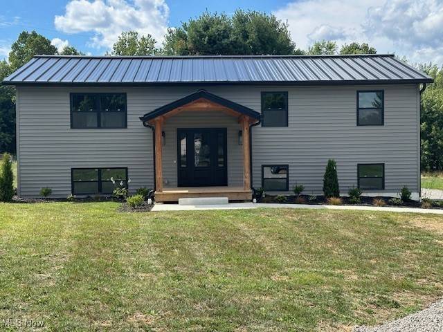 Nashport, OH 43830,6220 Rollins DR