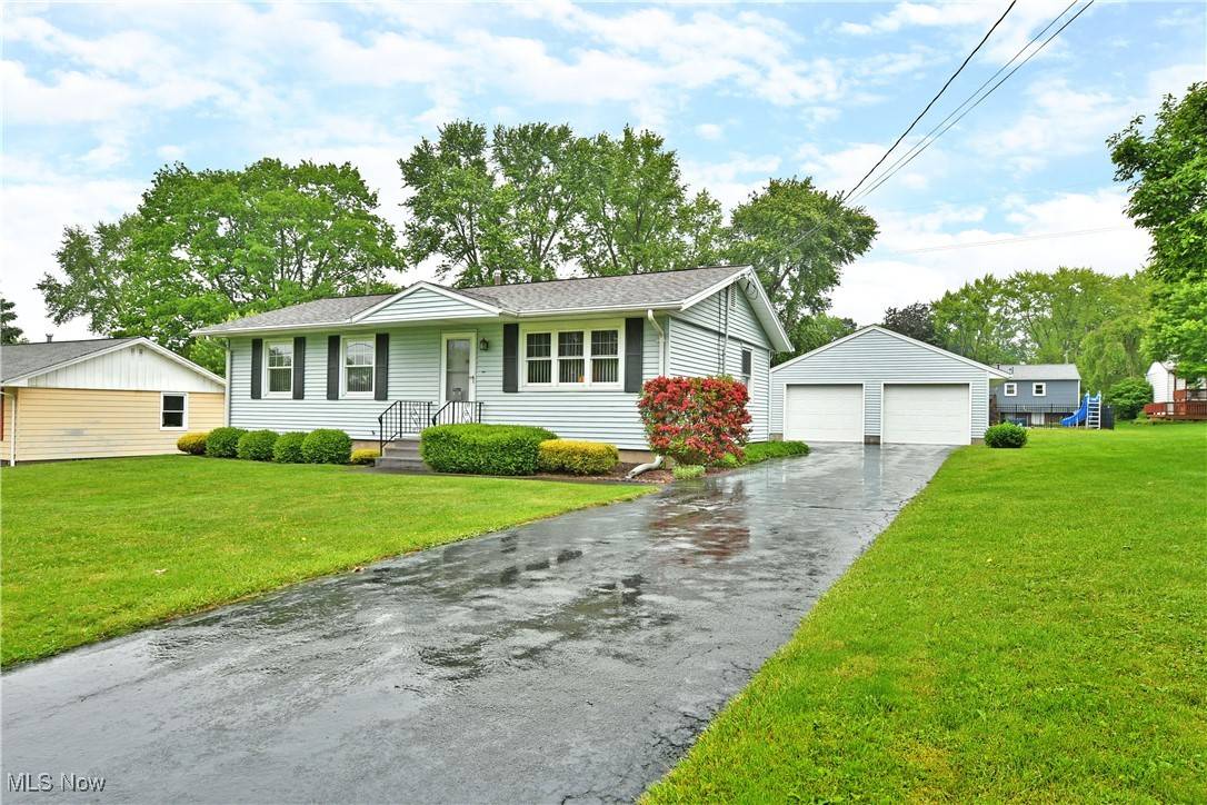 Warren, OH 44484,8293 Englewood ST NE