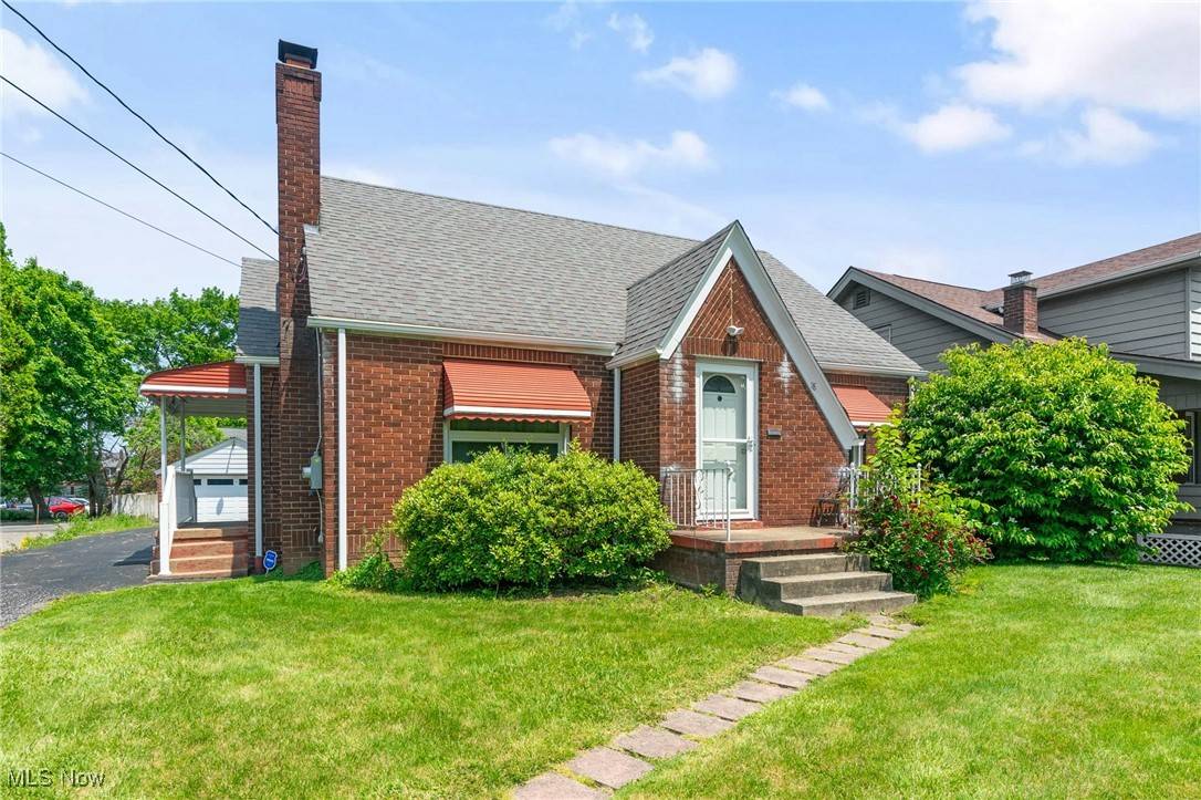 Boardman, OH 44512,18 Maple DR