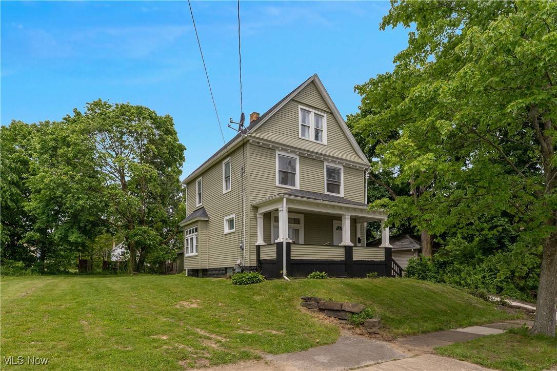 Youngstown, OH 44509,16 Eleanor AVE
