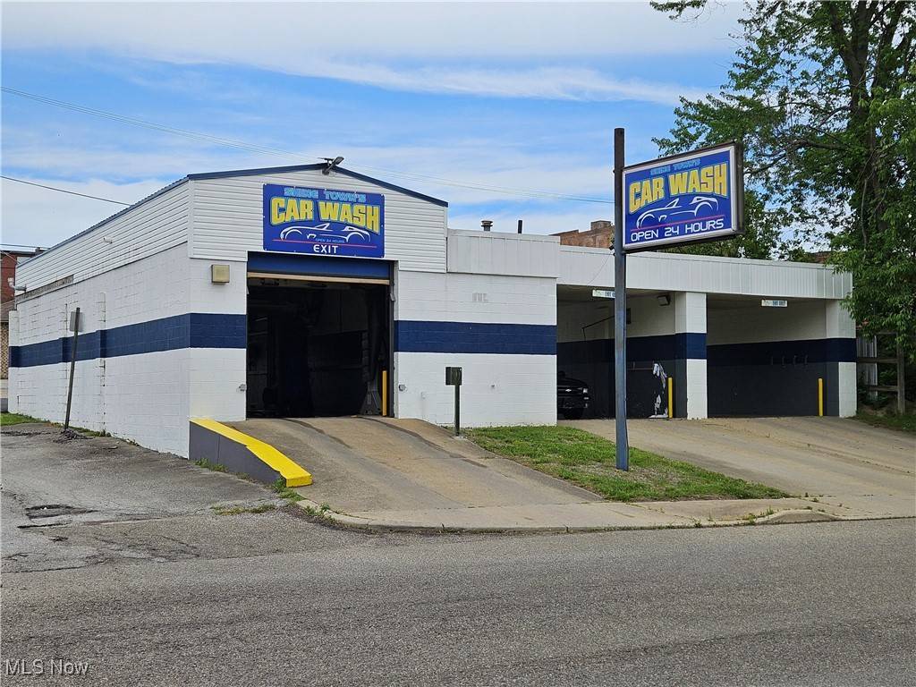 East Liverpool, OH 43920,121 W 3rd ST