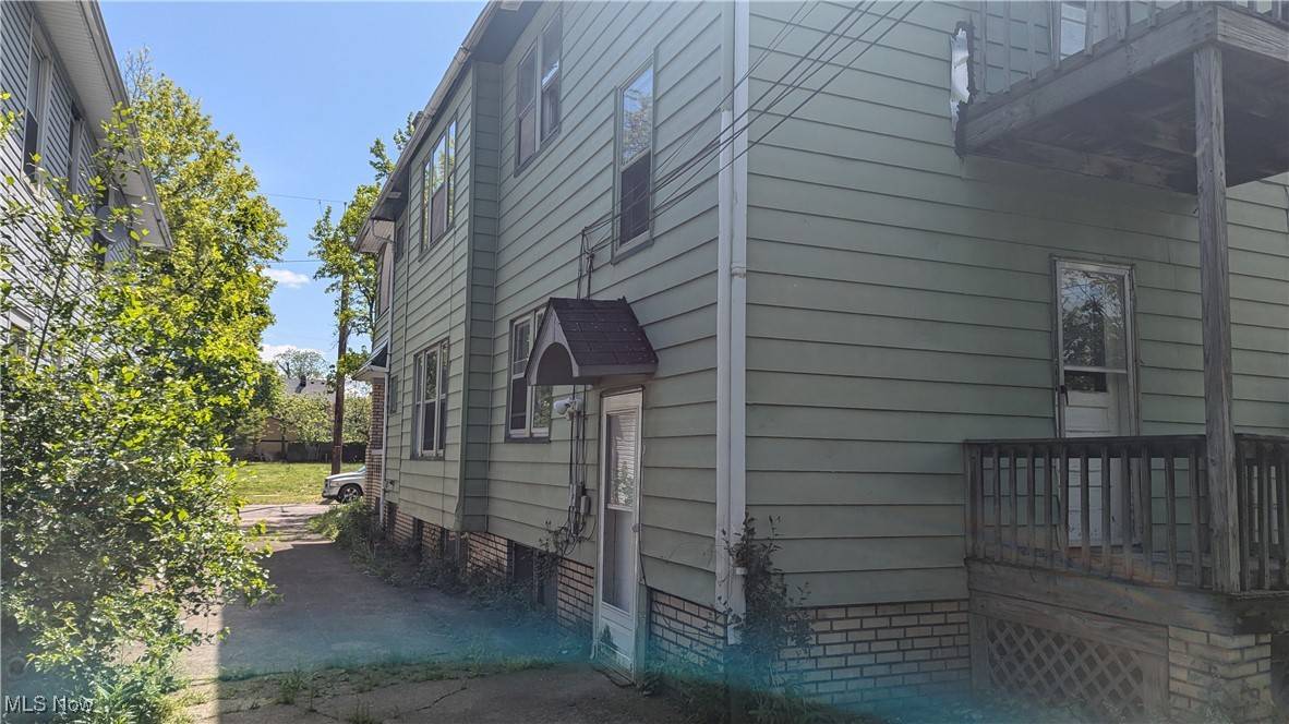 Cleveland, OH 44120,3692 E 153rd ST