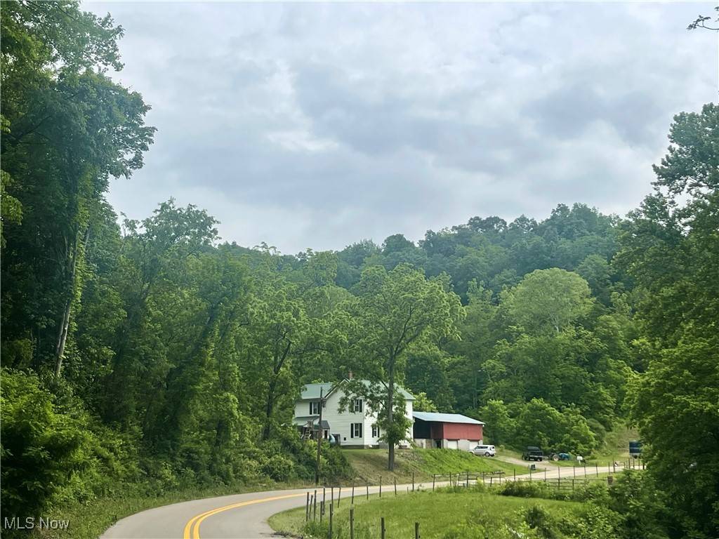 St Marys, WV 26170,2743 Cow Creek RD