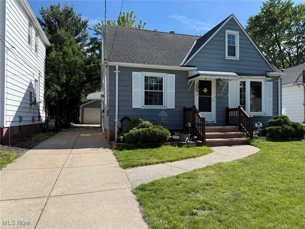 Parma, OH 44134,2907 Liggett DR